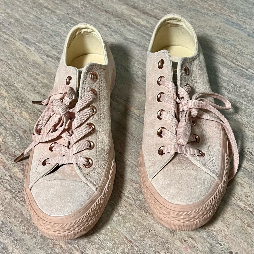 Converse All Star pink blush color sneakers